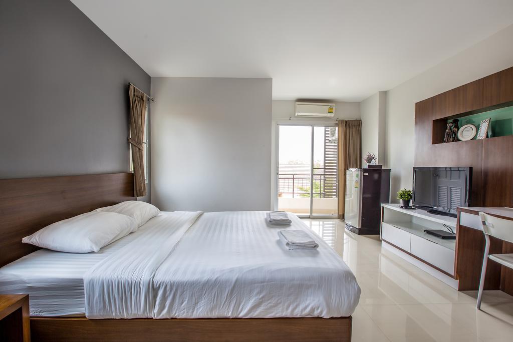 Central Place Serviced Apartment Chonburi Eksteriør billede