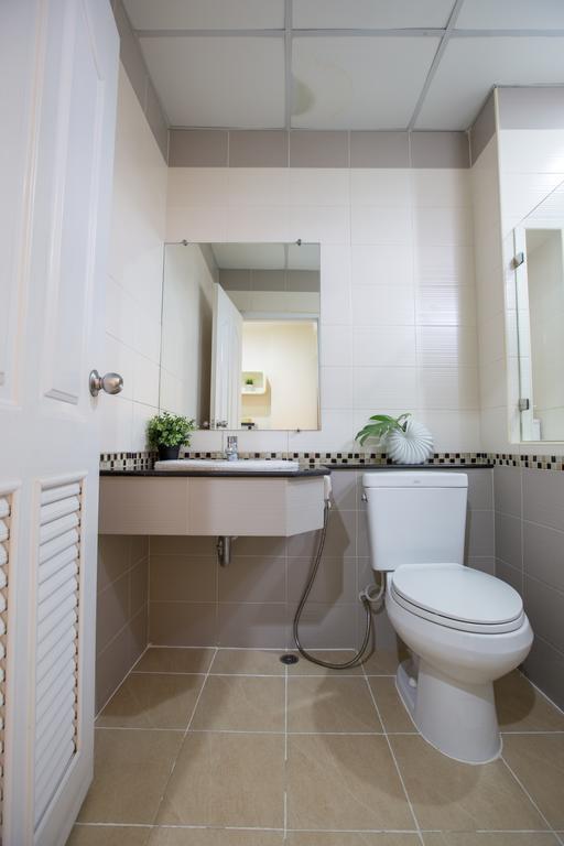 Central Place Serviced Apartment Chonburi Eksteriør billede