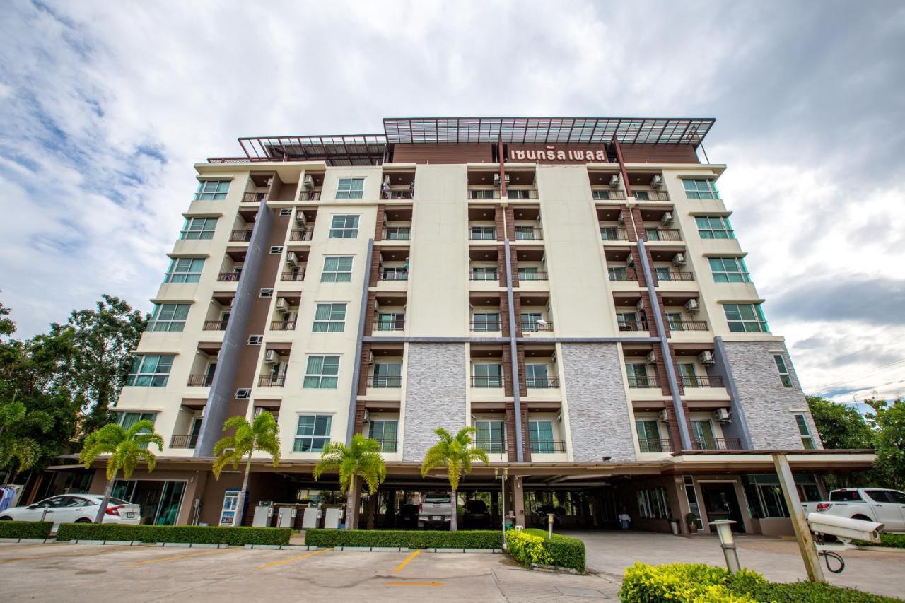 Central Place Serviced Apartment Chonburi Eksteriør billede